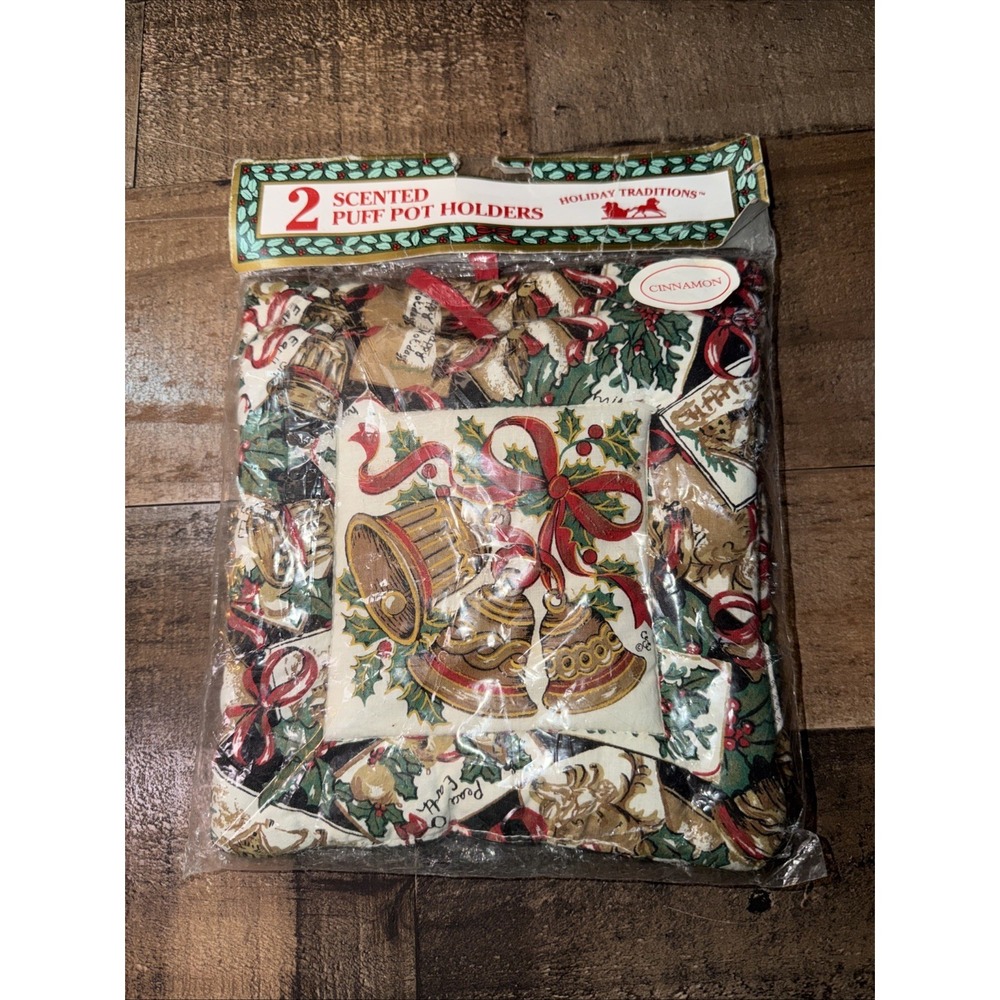 Vintage "Holiday Traditions" Scented Puff Pot Holders (Pack of 2) Cinnamon